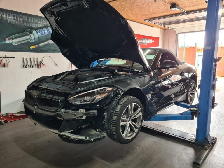 Fahrzeug in der Werkstatt bei Smart Repair in der Region Hannover